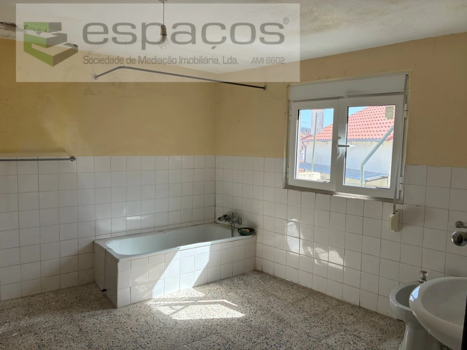 Moradia T4 para Venda em Silvares Foto 17