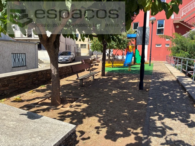 Moradia T4 para Venda em Silvares Foto 43