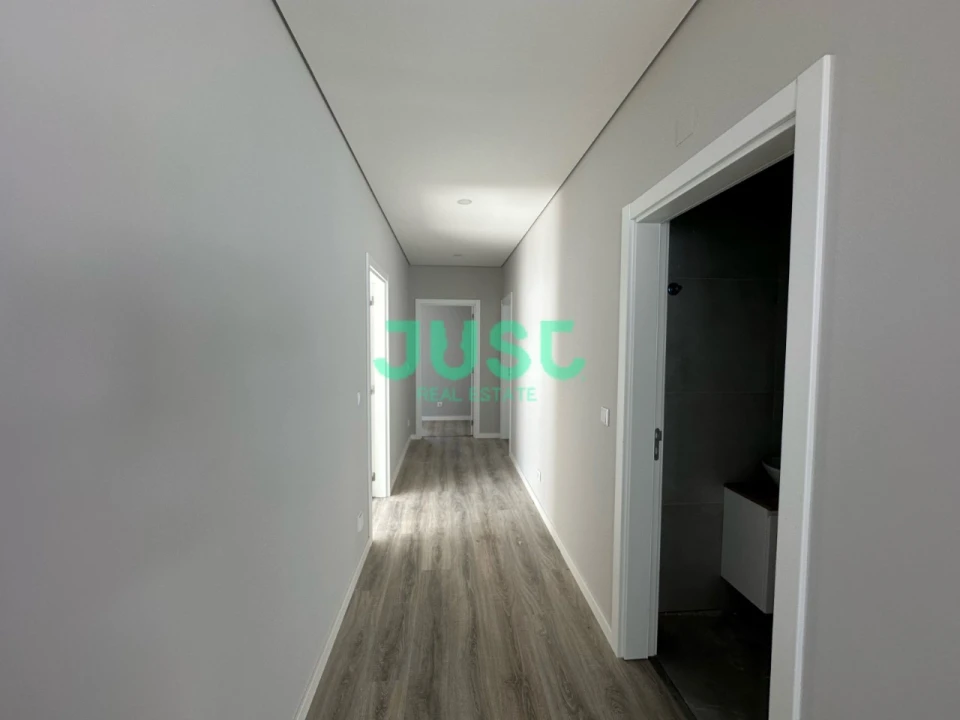 Moradia T4 para Venda em Azeitão (São Lourenço e São Simão) Foto 15