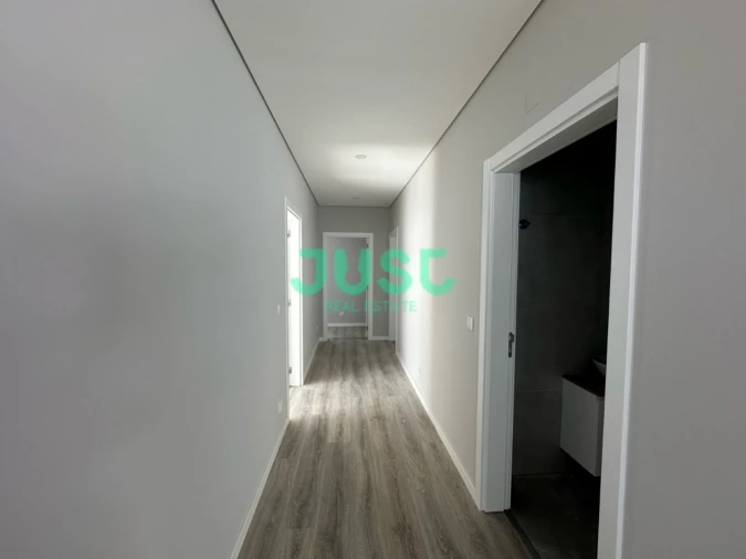 Moradia T4 para Venda em Azeitão (São Lourenço e São Simão) Foto 15