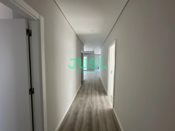 Moradia T4 para Venda em Azeitão (São Lourenço e São Simão) Foto 16