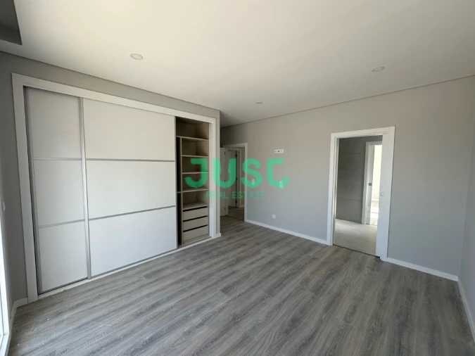 Moradia T4 para Venda em Azeitão (São Lourenço e São Simão) Foto 23