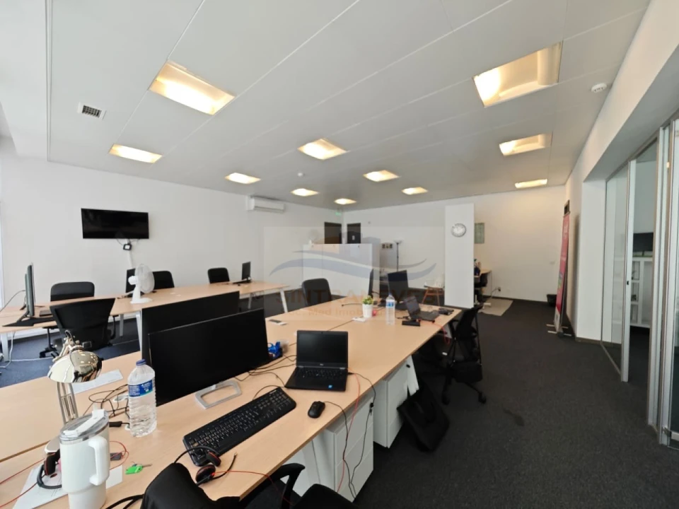 Escritório para Arrendamento em Odivelas Foto 17