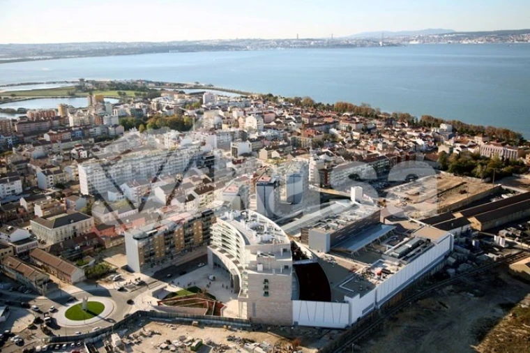 Apartamento T3 para Venda em Barreiro e Lavradio Foto 22