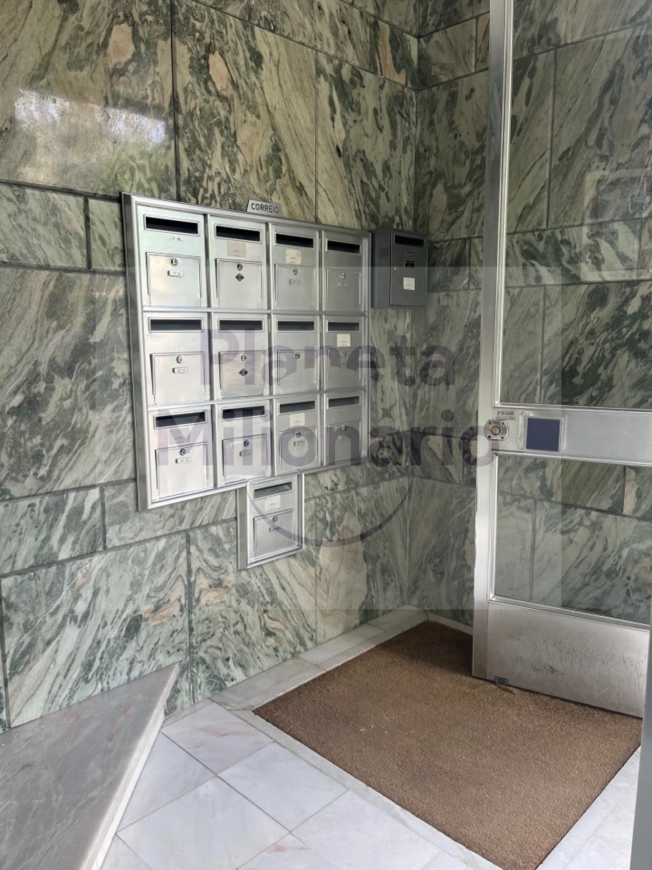 Apartamento T3 para Venda em Benfica Foto 17