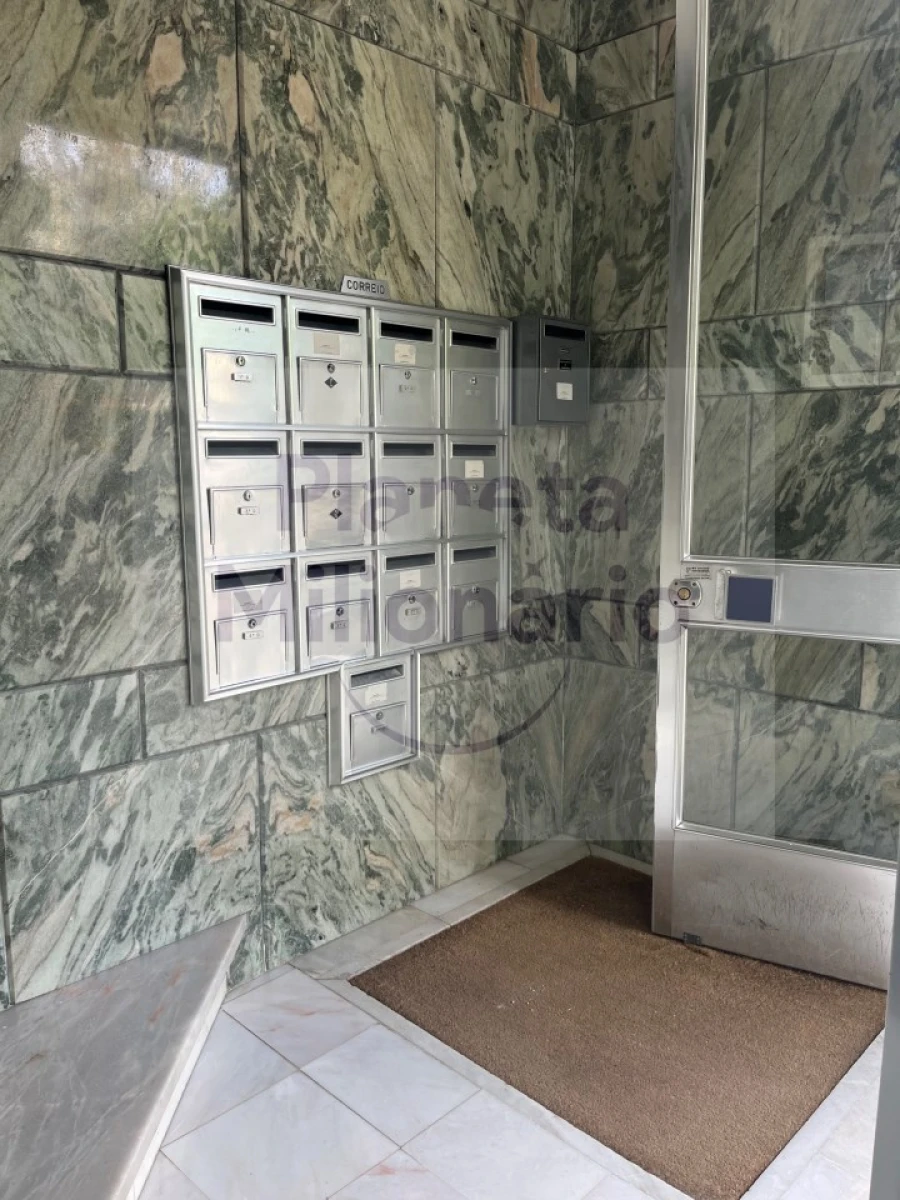 Apartamento T3 para Venda em Benfica Foto 17