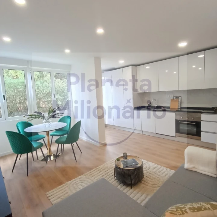 Apartamento T3 para Venda em Benfica Foto 6