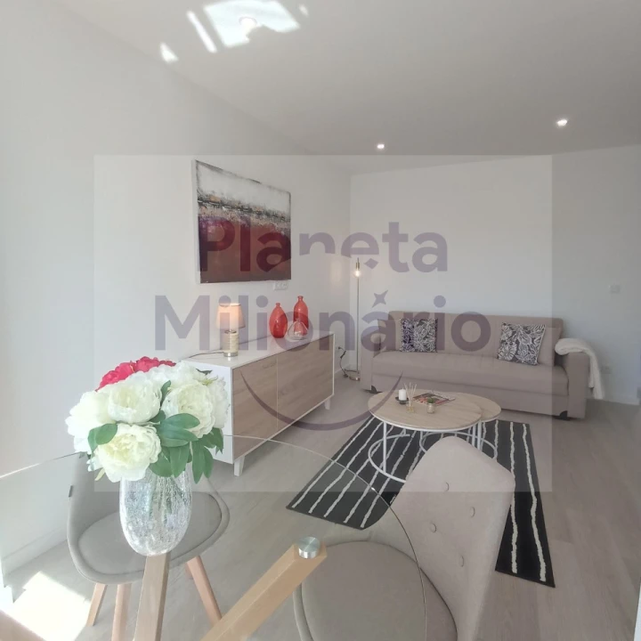 Apartamento T3 para Venda em Benfica Foto 4