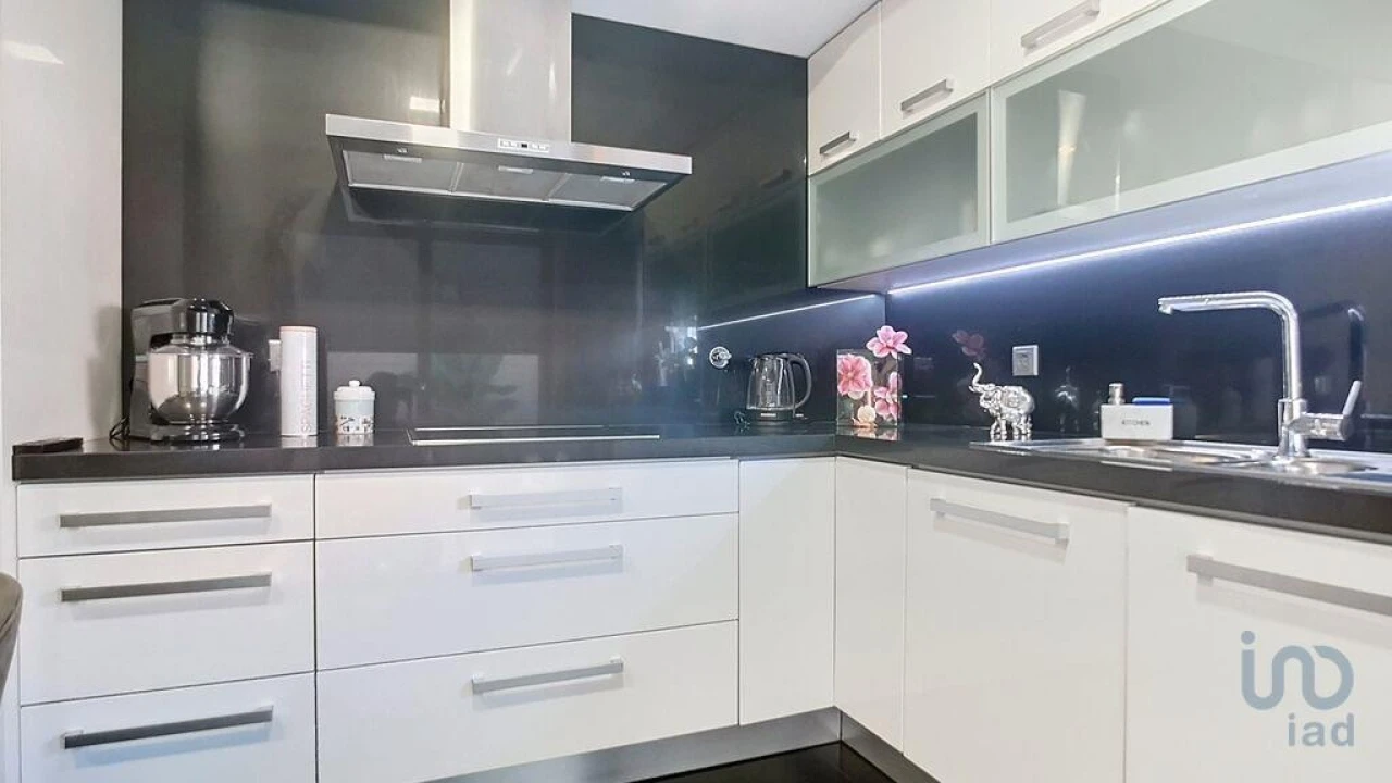 Moradia T4 para Venda em Arcozelo Foto 5