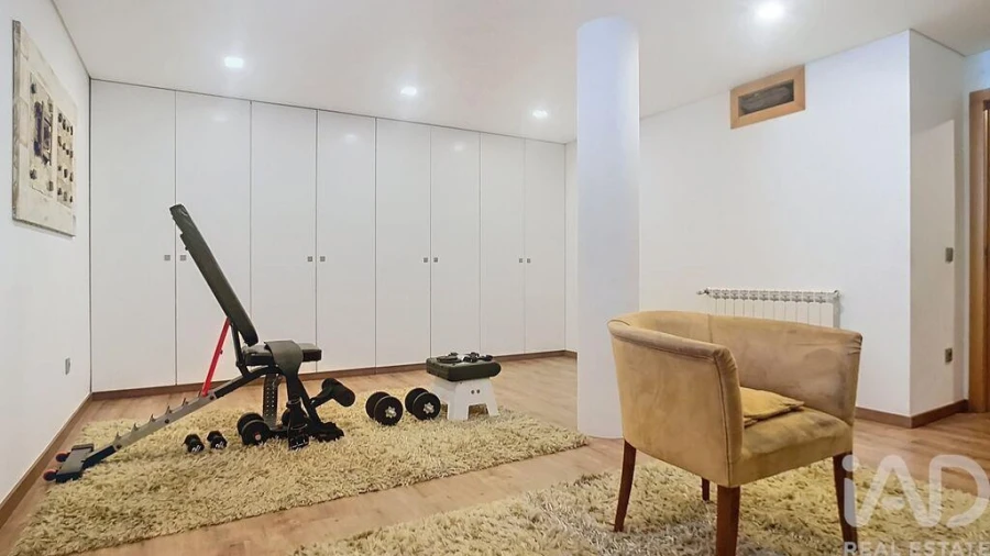 Moradia T4 para Venda em Arcozelo Foto 20