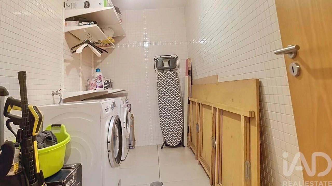 Moradia T4 para Venda em Arcozelo Foto 19