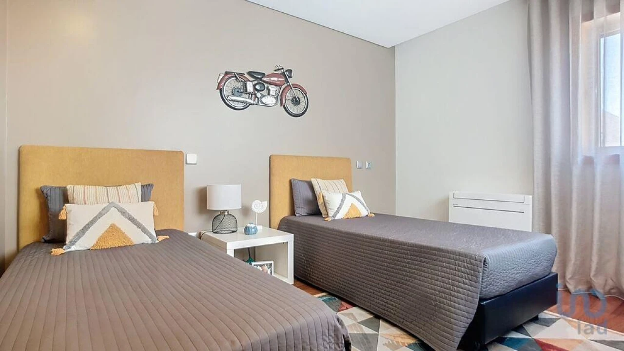 Moradia T4 para Venda em Arcozelo Foto 14