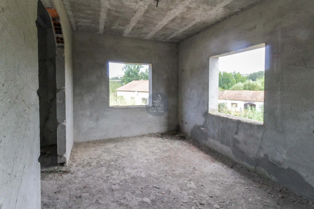 Moradia T4 para Venda em Azambujeira e Malaqueijo Foto 9