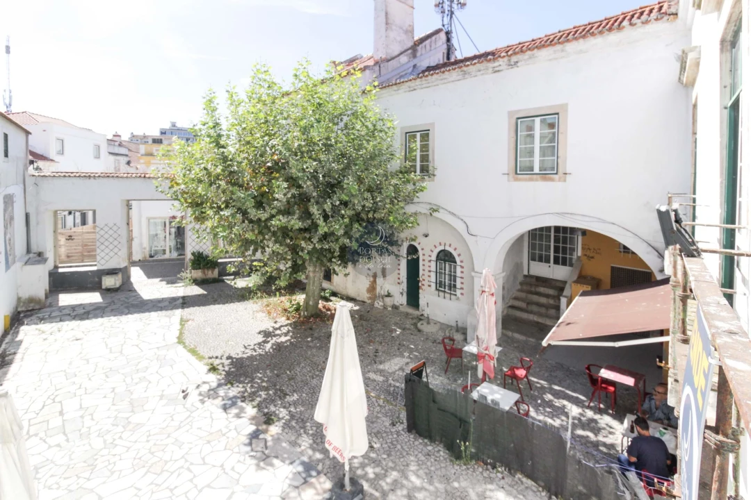 Prédio para Venda em Marvila, Ribeira Santarém, São Salvador, São Nicolau Foto 1