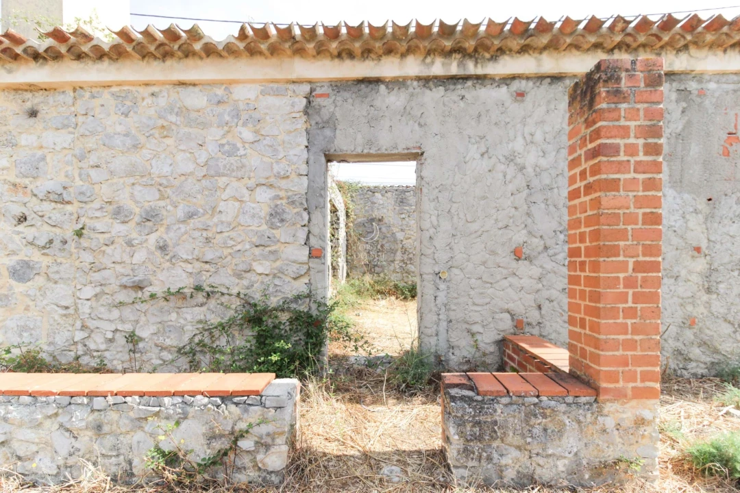 Moradia T4 para Venda em Almoster Foto 10