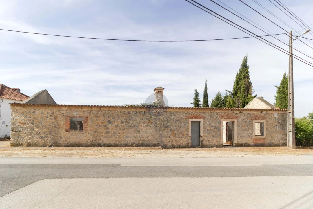 Moradia T4 para Venda em Almoster Foto 2