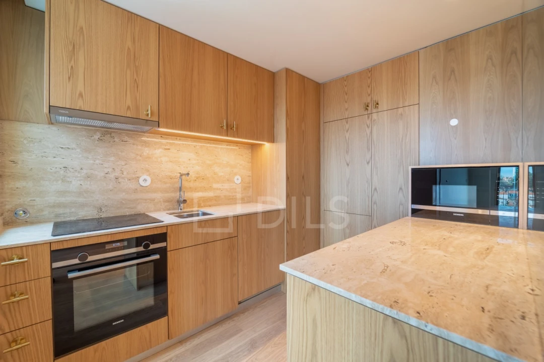 Apartamento T2 para Arrendamento em Ramalde Foto 31