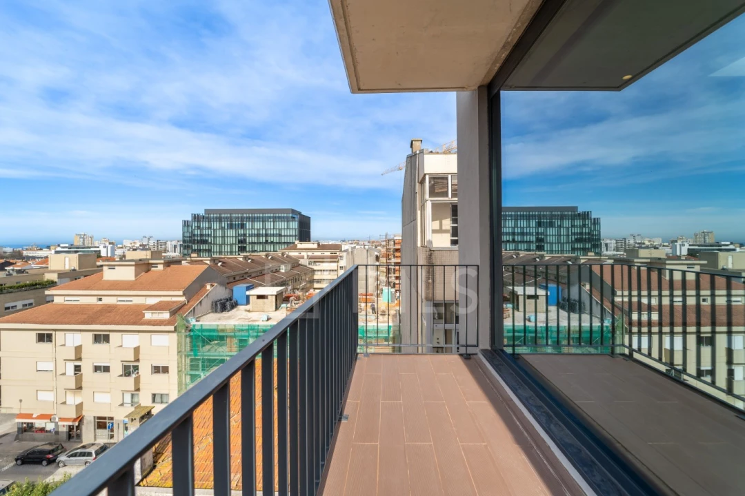 Apartamento T2 para Arrendamento em Ramalde Foto 45