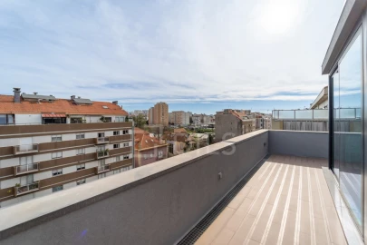 Apartamento T2 para Arrendamento em Ramalde