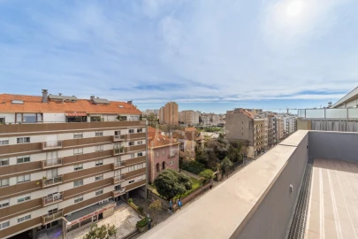 Apartamento T2 para Arrendamento em Ramalde