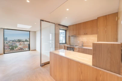 Apartamento T2 para Arrendamento em Ramalde