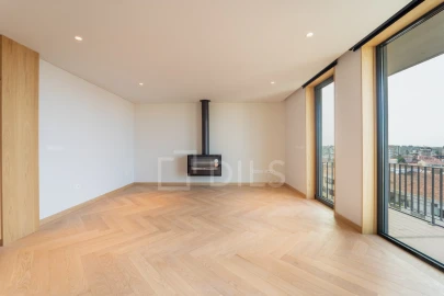 Apartamento T2 para Arrendamento em Ramalde