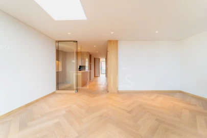 Apartamento T2 para Arrendamento em Ramalde
