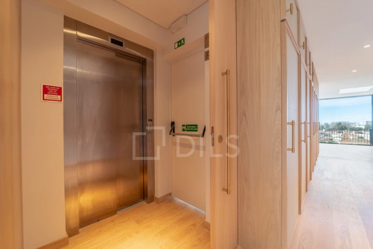 Apartamento T2 para Arrendamento em Ramalde Foto 41