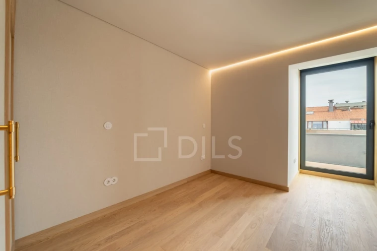 Apartamento T2 para Arrendamento em Ramalde Foto 16