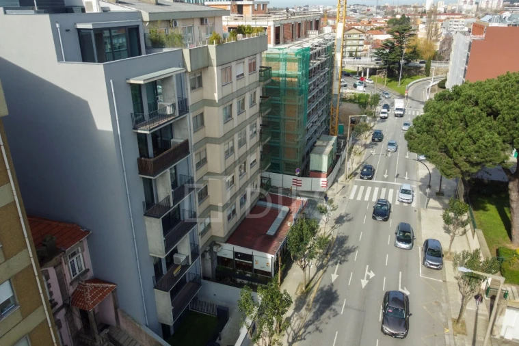 Apartamento T2 para Arrendamento em Ramalde Foto 49