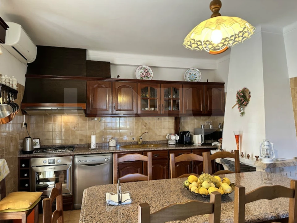 Moradia T5 para Venda em Tortosendo Foto 14