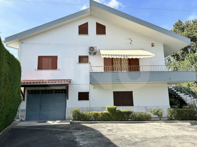 Moradia T5 para Venda em Tortosendo Foto 2