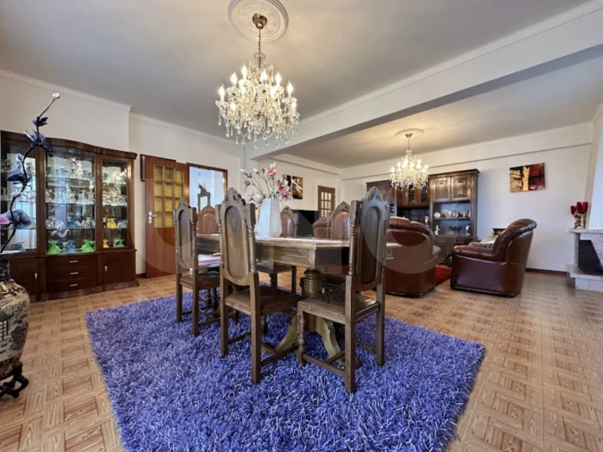 Moradia T5 para Venda em Tortosendo Foto 12