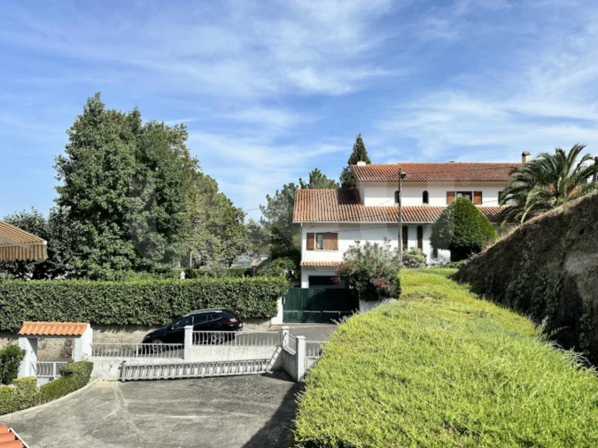 Moradia T5 para Venda em Tortosendo Foto 37