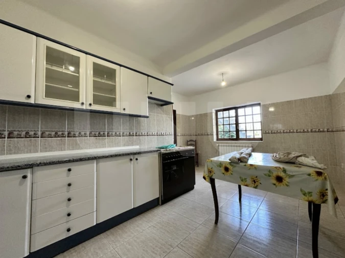 Moradia T5 para Venda em Tortosendo Foto 48