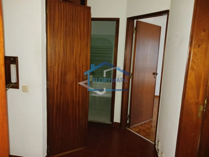 Apartamento T1 para Venda em Alcabideche Foto 11