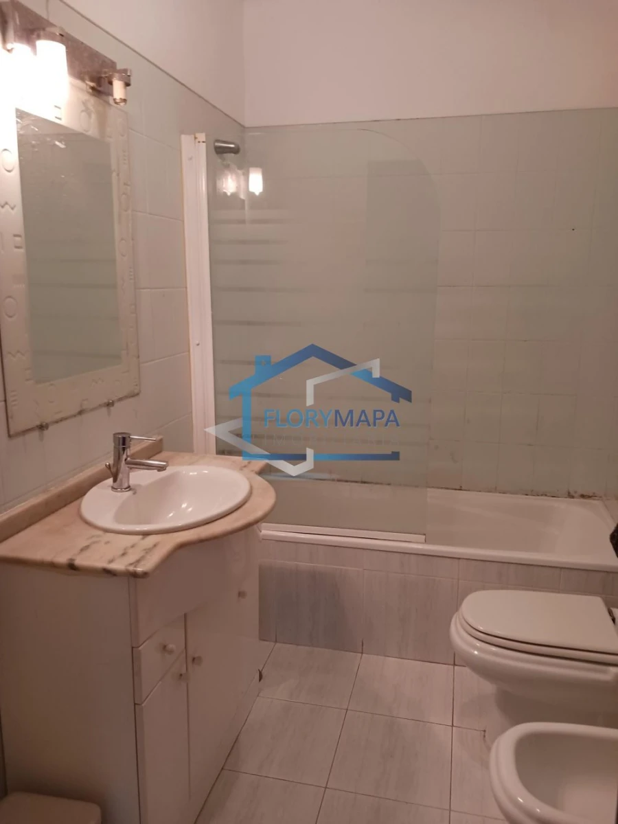 Apartamento T1 para Venda em Alcabideche Foto 13