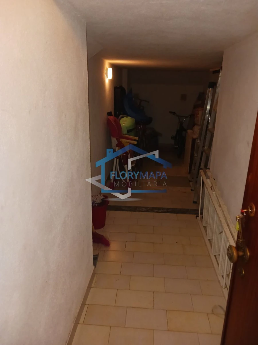 Apartamento T1 para Venda em Alcabideche Foto 25
