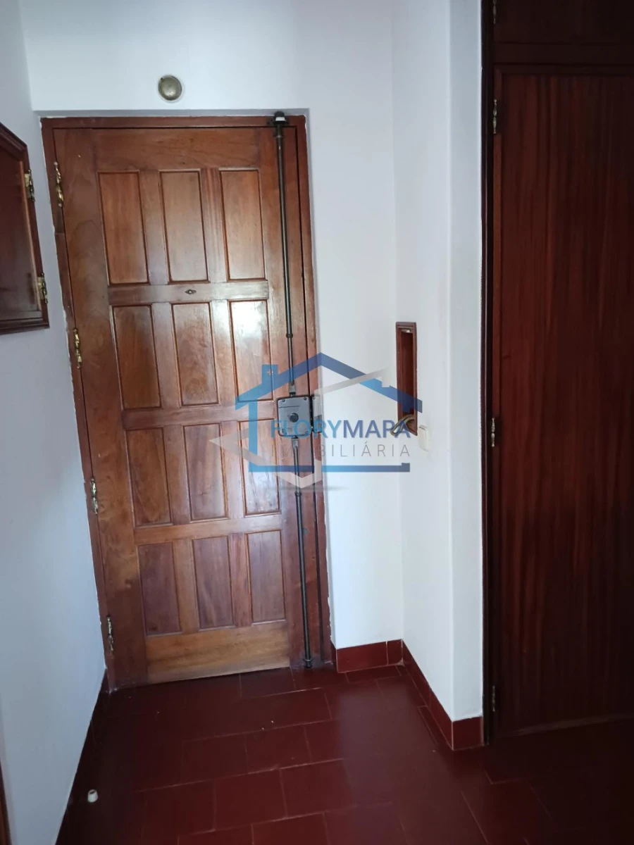 Apartamento T1 para Venda em Alcabideche Foto 10
