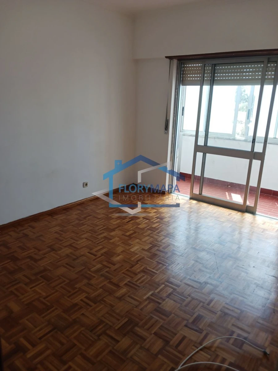 Apartamento T1 para Venda em Alcabideche Foto 18