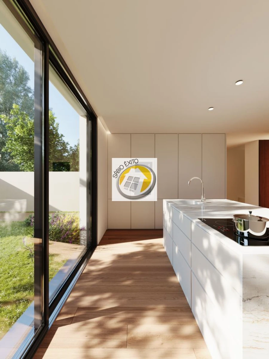 Moradia T4 para Venda em Paramos Foto 7