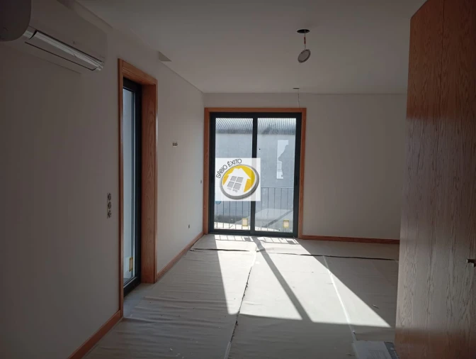 Moradia T3 para Venda em Santa Maria de Lamas Foto 10