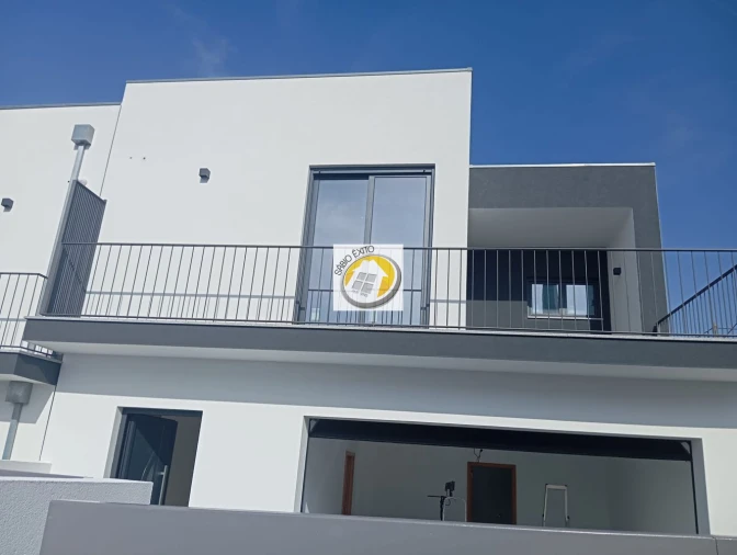 Moradia T3 para Venda em Santa Maria de Lamas Foto 1