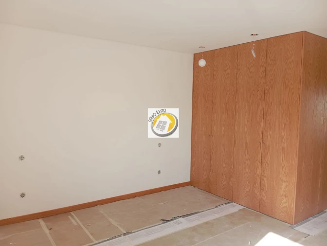 Moradia T3 para Venda em Santa Maria de Lamas Foto 12