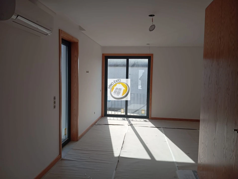 Moradia T3 para Venda em Santa Maria de Lamas Foto 10