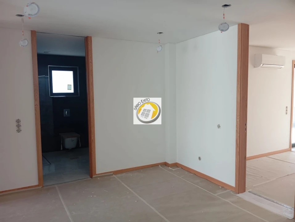 Moradia T3 para Venda em Santa Maria de Lamas Foto 8