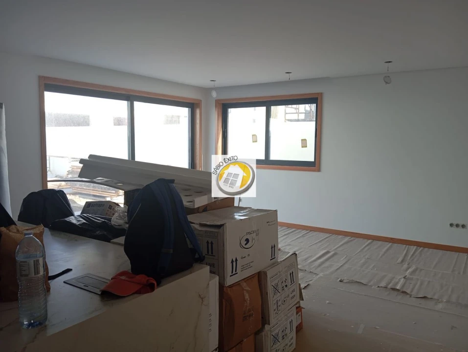 Moradia T3 para Venda em Santa Maria de Lamas Foto 3