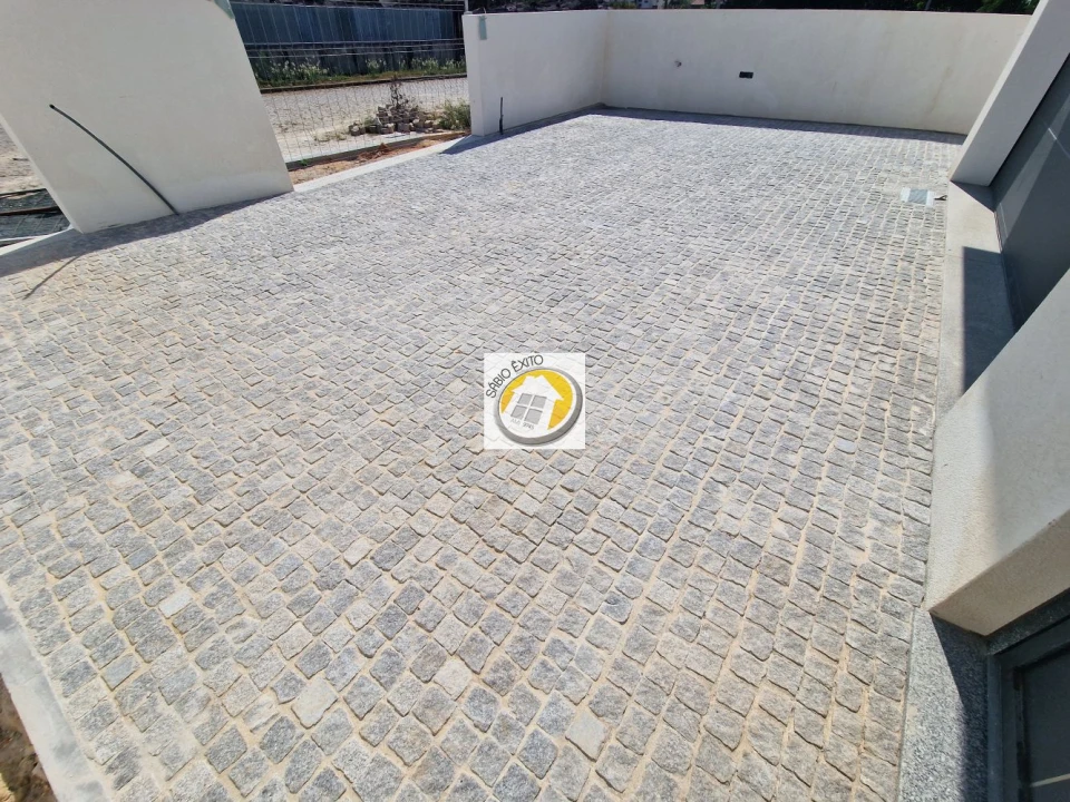 Moradia T3 para Venda em Santa Maria de Lamas Foto 4