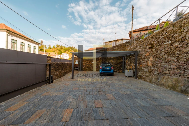 Moradia T4 para Venda em Sandim, Olival, Lever e Crestuma Foto 5