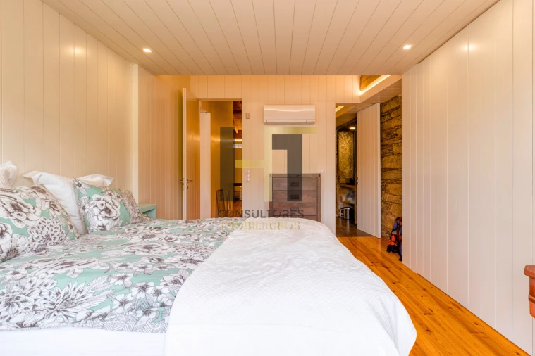 Moradia T4 para Venda em Sandim, Olival, Lever e Crestuma Foto 7